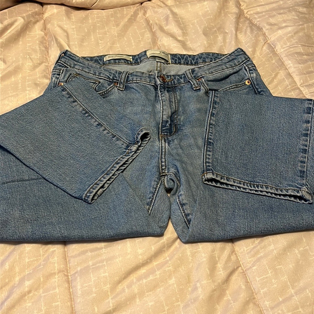 Universal thread, hi rise slim straight size 6/28 regular women’s jeans